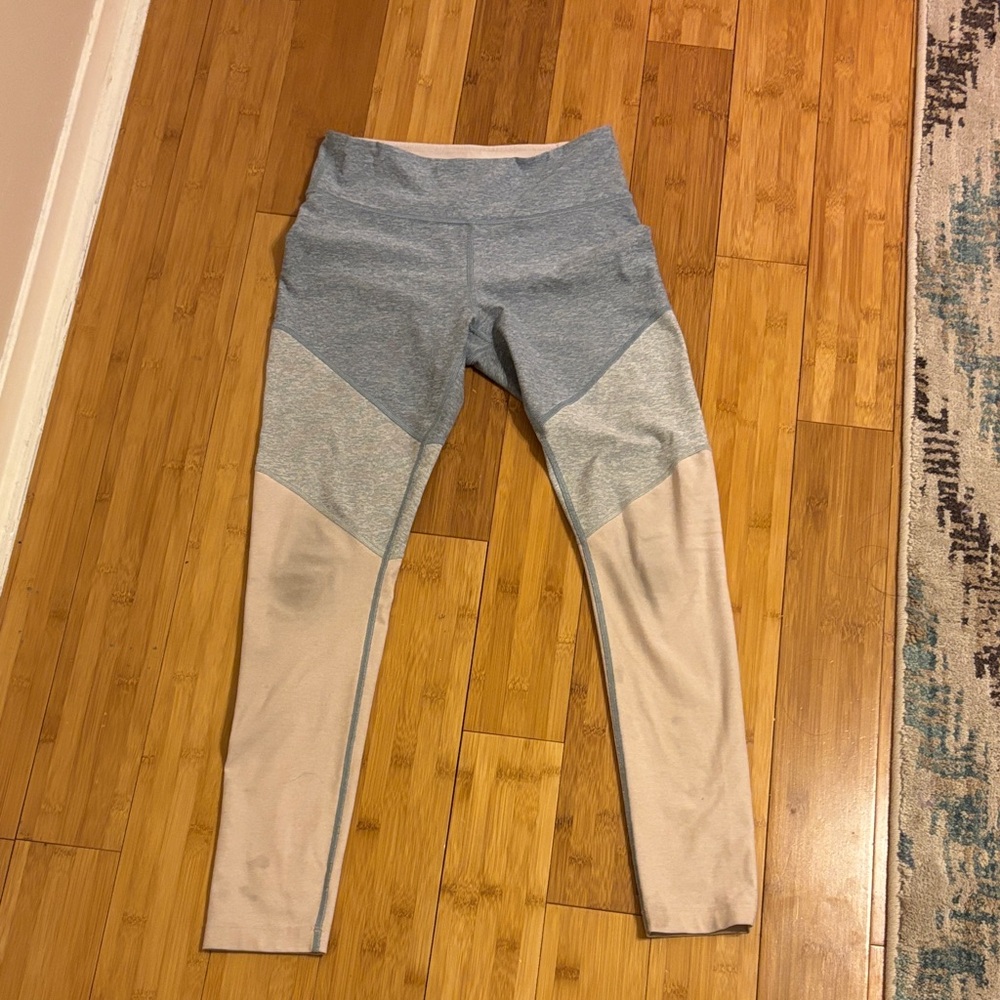 Outdoor Voices Two Tone Leggings size: small
